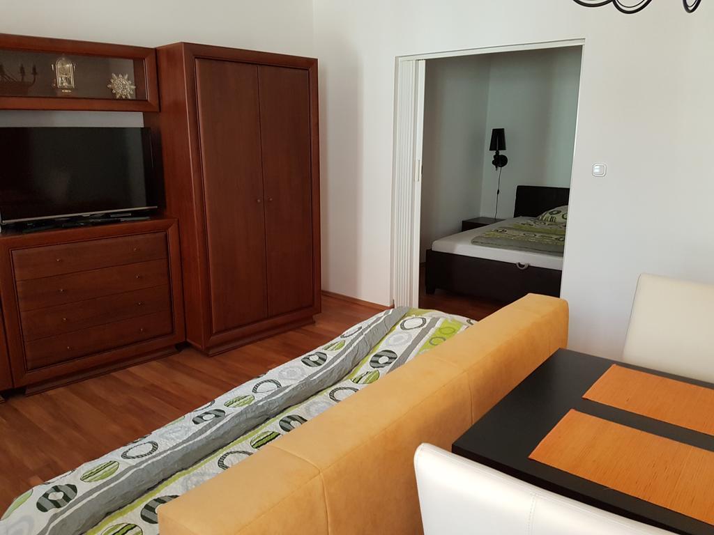 Apartman Kaszas Central Mosonmagyarovar Exterior photo